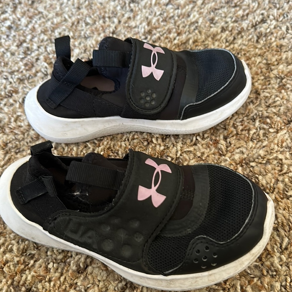 Toddler Girls Slip On UA tennis shoes